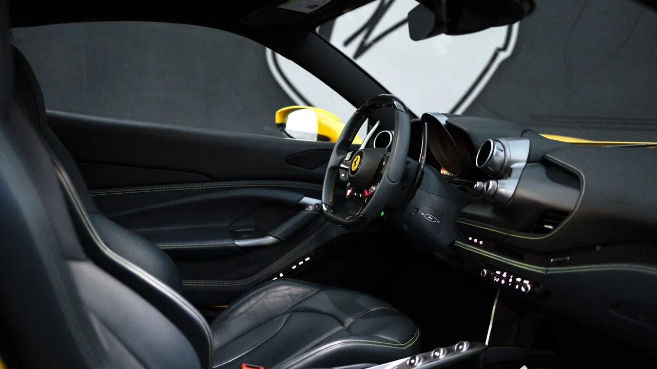 Фото Ferrari F8 - 3