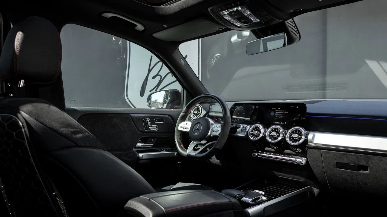 Фото Mercedes-Benz GLB - 3